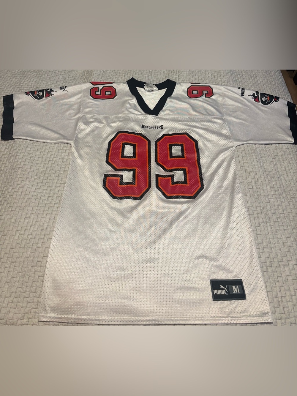 Vintage Warren Sapp #99 Tampa Bay Buccaneers NFL Football Jersey Size M Puma Tag - Picture 1 of 8